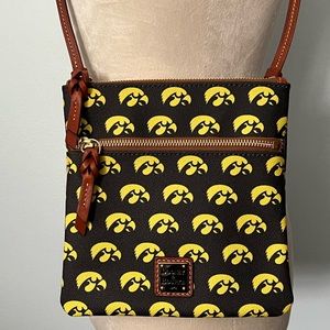 NWOT Dooney & Bourke Iowa Hawkeyes Double Zip Crossbody
